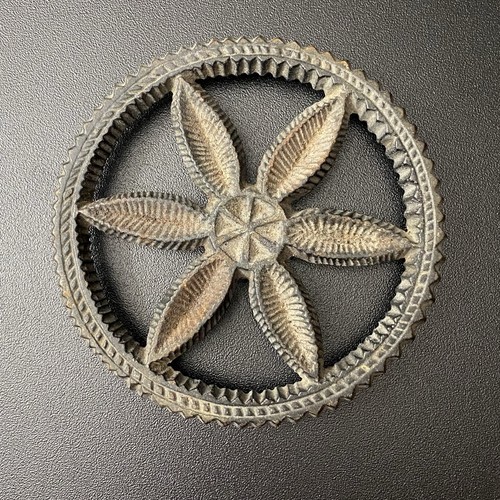 Vintage cast iron trivet round - cast,